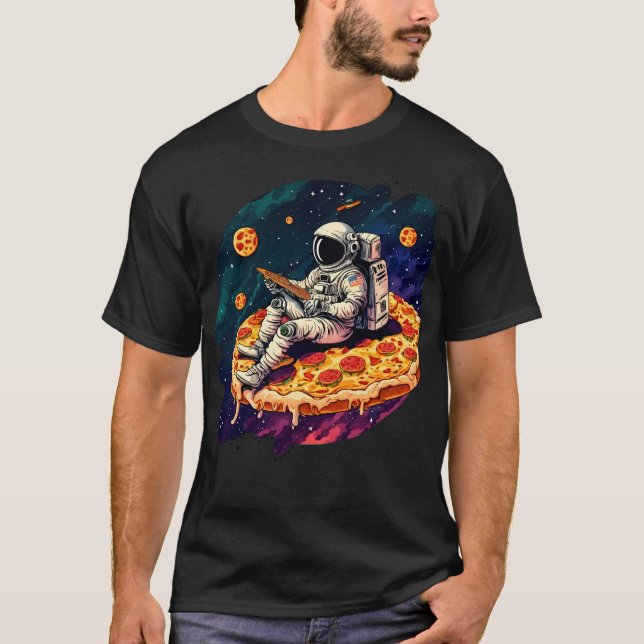 T-shirt Un Astronaute Mange De La Pizza Dans L'Espace (Devant)