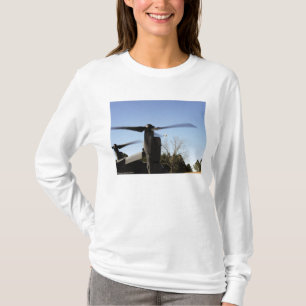 T-shirt Un balbuzard CV-22 dispose à décoller