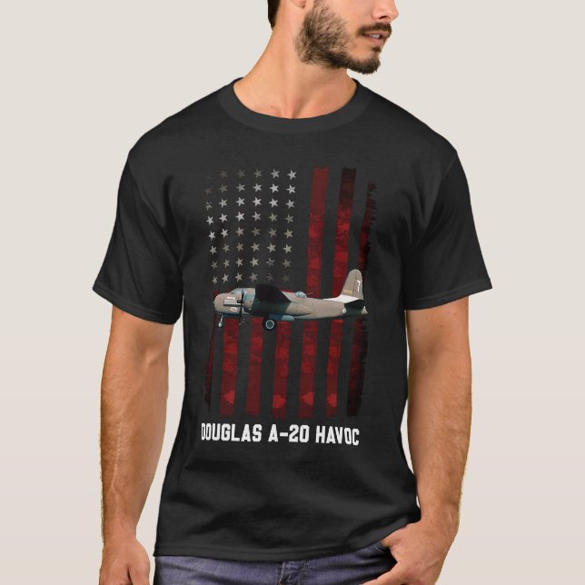 T-shirt Un bombardier d'attaque de douglas de 20 ravages (Devant)