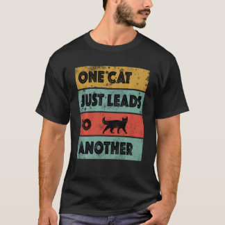 T-shirt Un Chat Mène À Un Autre