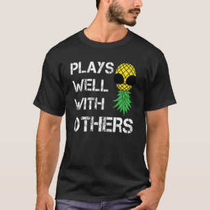 T-shirt Un Couple De Swinger À L'Hauteur De L'Ananas Joue