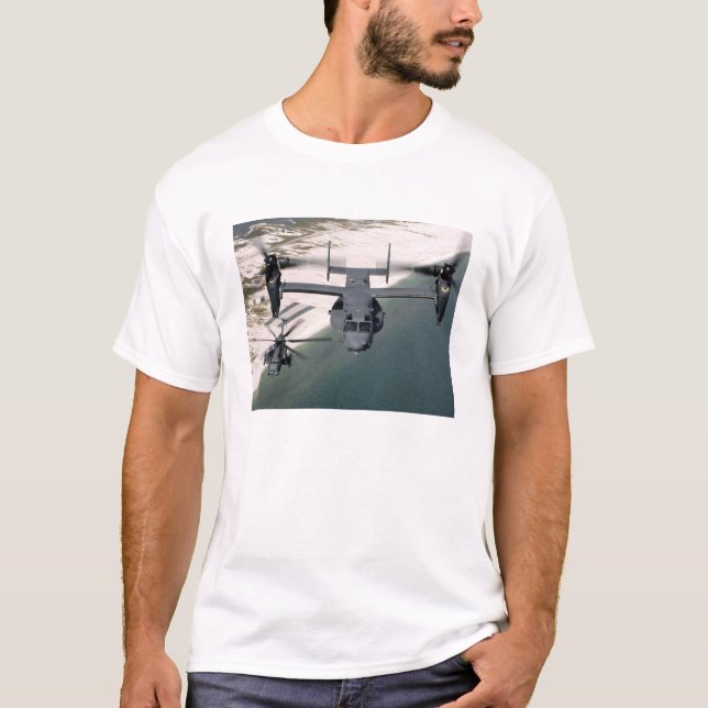 T-shirt Un CV-22 Osprey et un MH-53 Pave Low (Devant)