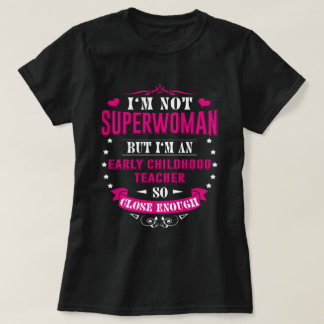 T-shirt Un enseignant de la petite enfance se fait offrir