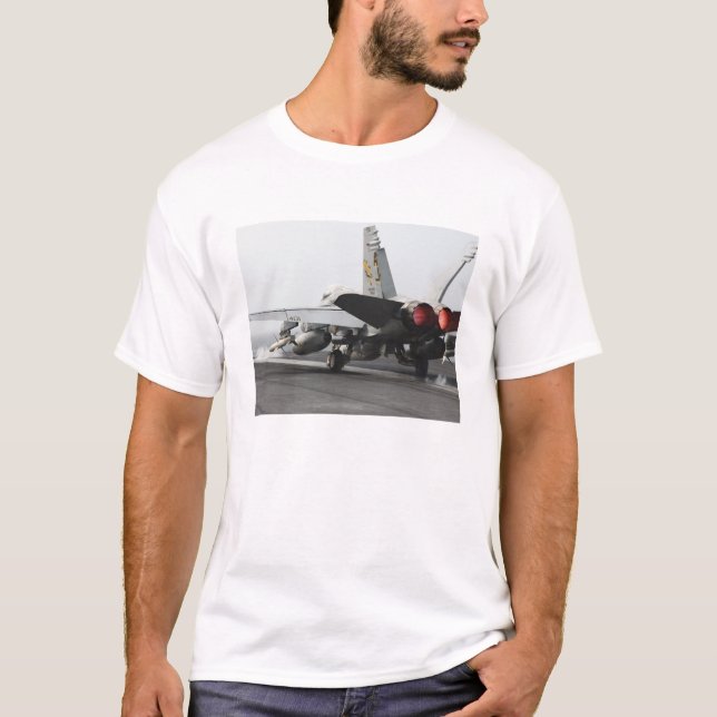 T-shirt Un F/A-18C Hornet démarre depuis le poste de pilot (Devant)