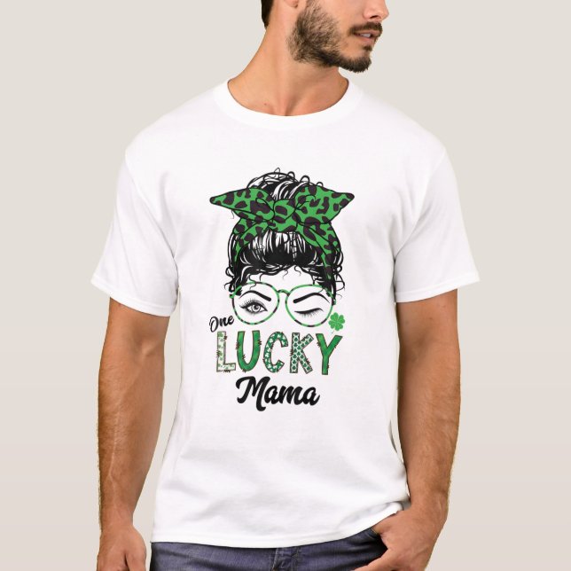 T-shirt Un Lucky Mama Jour de la Saint Patrick Leopard Mes (Devant)