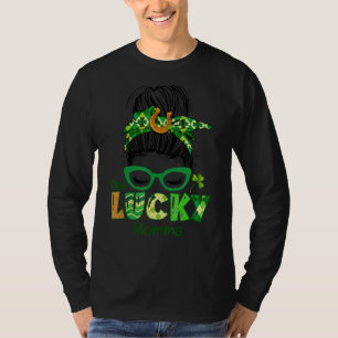 T-shirt Un Lucky Momma Messy Bun Leopard St Patrick's Day