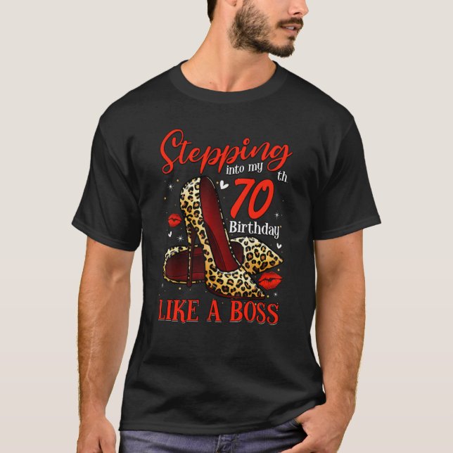 T-shirt Un pas dans mon 70e anniversaire filles femmes 70  (Devant)
