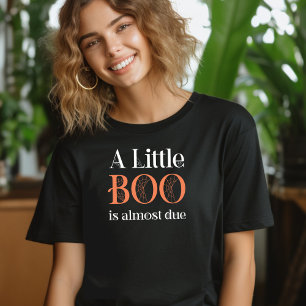 T-shirt Un petit livre est presque dû Halloween