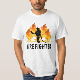 T-shirt Un pompier flambe
