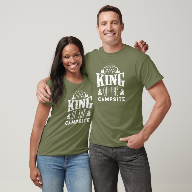 T-shirt Un Roi Du Camping Texte Emblèmes Camping (Unisexe)
