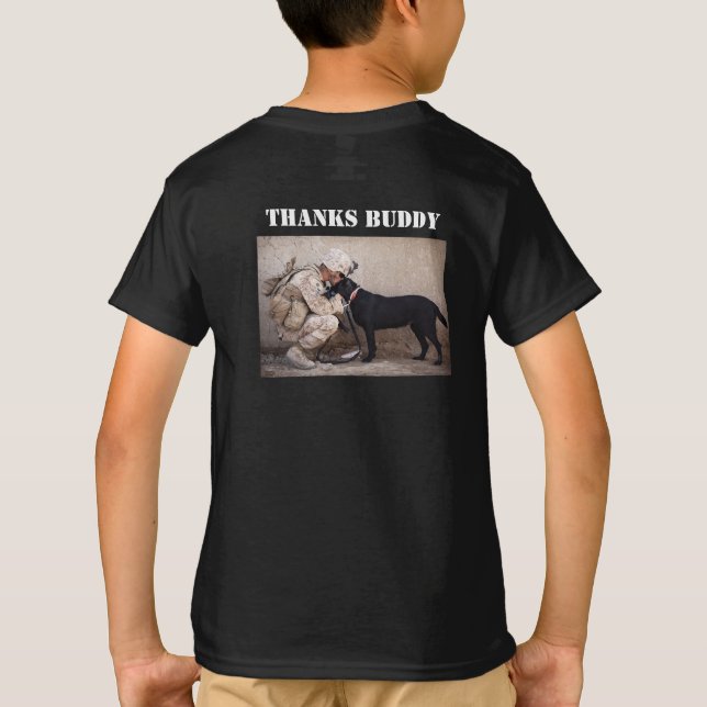 T-shirt Un soldat à Fatigues avec son chien militaire (Dos)