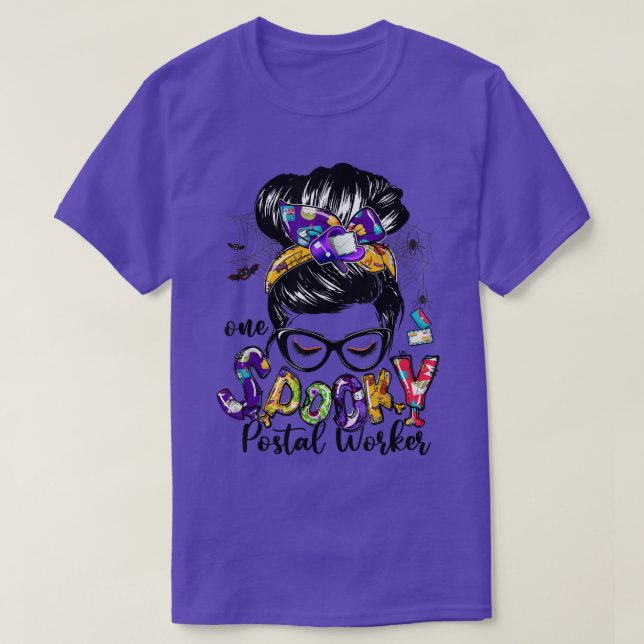 T-shirt Un travailleur postal Éffrayant Messy Bun Hallowee (Design devant)