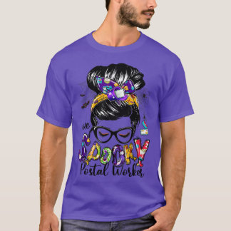 T-shirt Un travailleur postal Éffrayant Messy Bun Hallowee