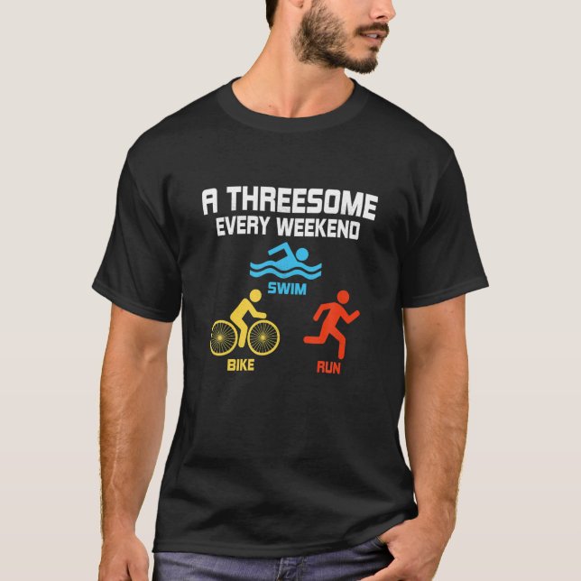 T-shirt Un Trio Chaque Week-End - Baignade, Vélo, Course (Devant)
