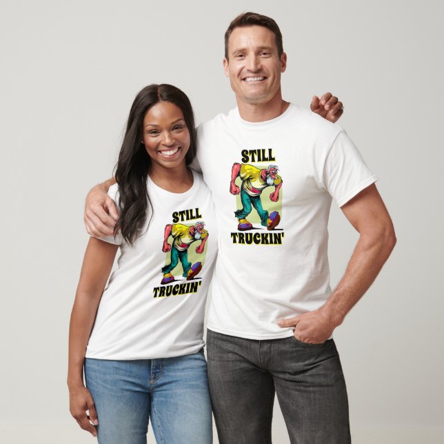 T-shirt Un vieux Truckin toujours amusant (Unisexe)