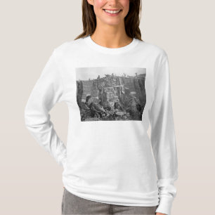 T-shirt Une batterie de l'artillerie deux pendant la