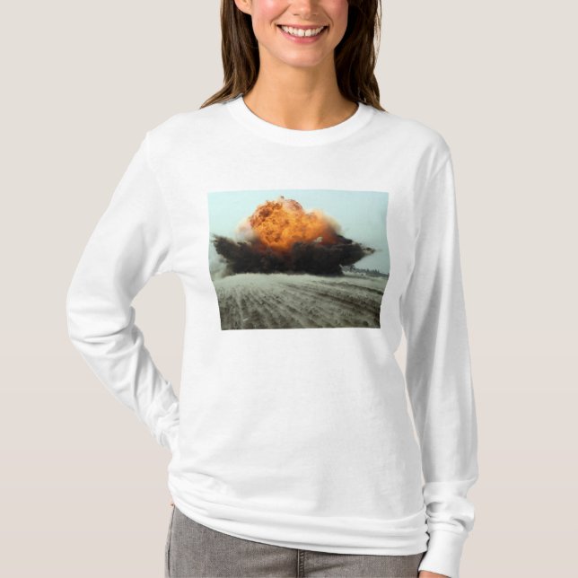 T-shirt Une explosion éclate (Devant)
