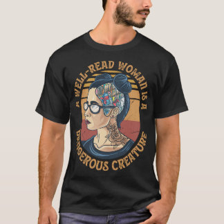 T-shirt Une Femme Bien Lue Est Une Créature Dangereuse Boo