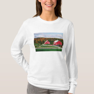 T-shirt Une ferme dans le Vermont près de Peacham. DISPONI