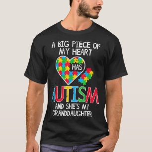 T-shirt Une Grande Partie De Mon Cœur A Une Petite-Fille A