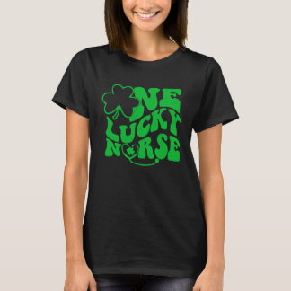 T-shirt Une infirmière chanceuse RN USI Stéthoscope St Pat