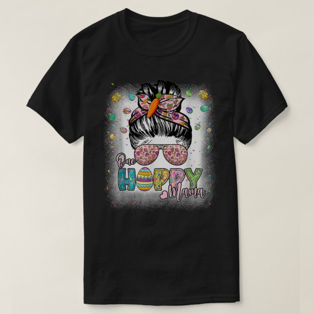 T-shirt Une maman chanceuse Joyeuse Fête de Pâques Maman v (Design devant)