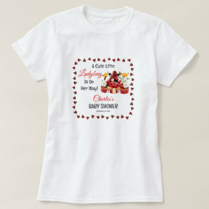 T-shirt Une Mignonne Petite Ladybug Est En Chemin De Baby 