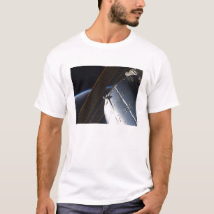 T-shirt Une partie de la Station spatiale internationale
