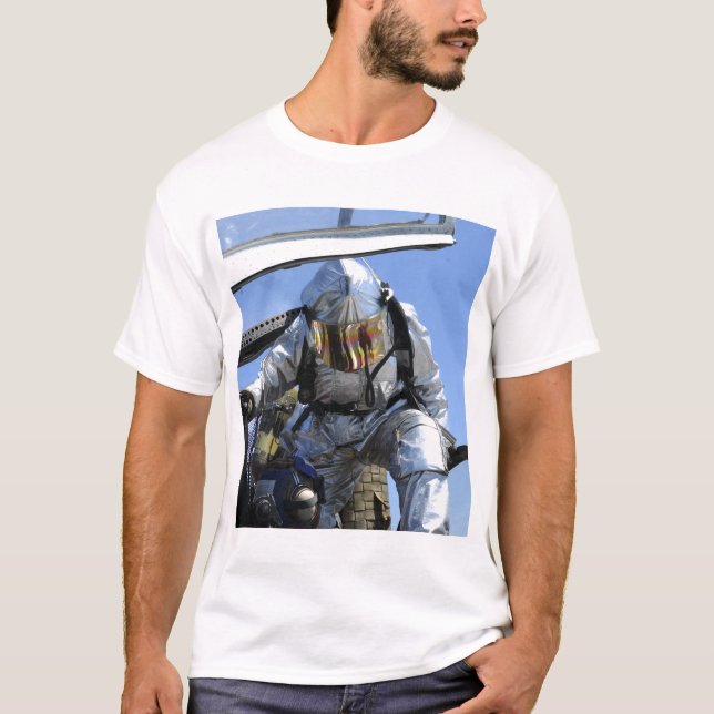 T-shirt Une perceuse secourue est effectuée sur le poste d (Devant)