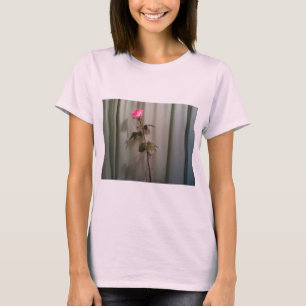 T-shirt Une rose rose unique
