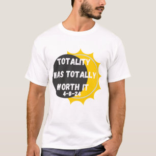 T-shirt une valeur totale deux fois dans une éclipse solai