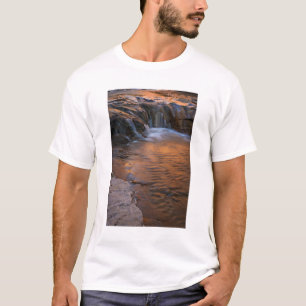 T-shirt USA, Utah, Escalante Wilderness.  Chute d'eau