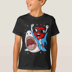 T-shirt Valentines Jour Coeur équitation Requin amusant En