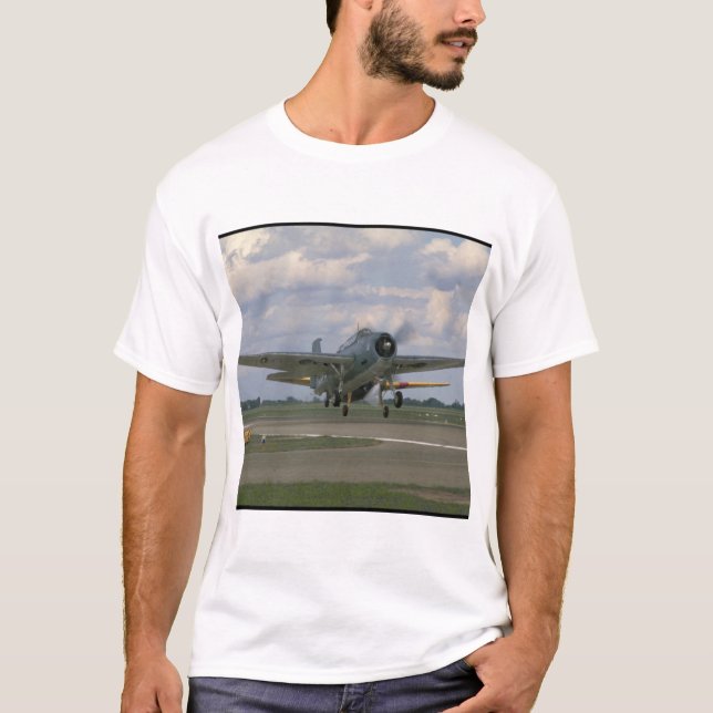 T-shirt Vengeur de Grumman TBM, prenant des avions (Devant)
