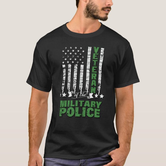 T-shirt Vétéran De La Police Militaire - Drapeau Américain (Devant)