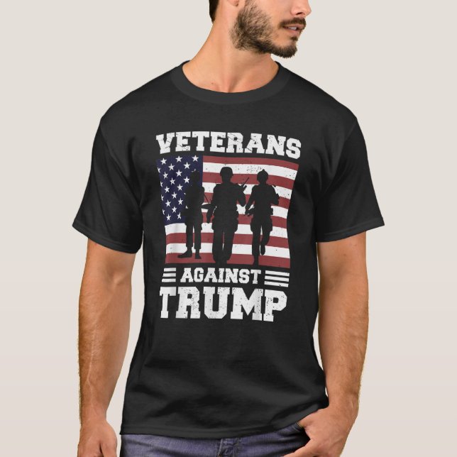 T-shirt Vétérans contre Trump Conception cadeau T Shirt (Devant)