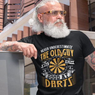 T-shirt Vieux gars Bon aux fléchettes - Drôle Dart