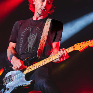 T-shirt Vieux Punks Ne Meurent Jamais Skeleton Rock Sur Go