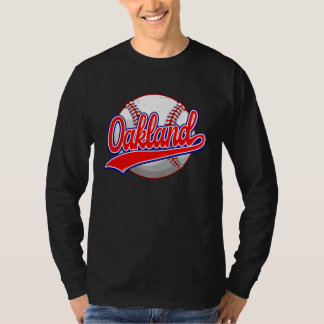 T-shirt Vintage Oakland Cityscape Baseball Player and Fan