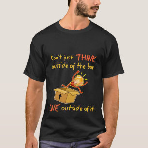 T-shirt Vivant en dehors de la chemise de boîte -