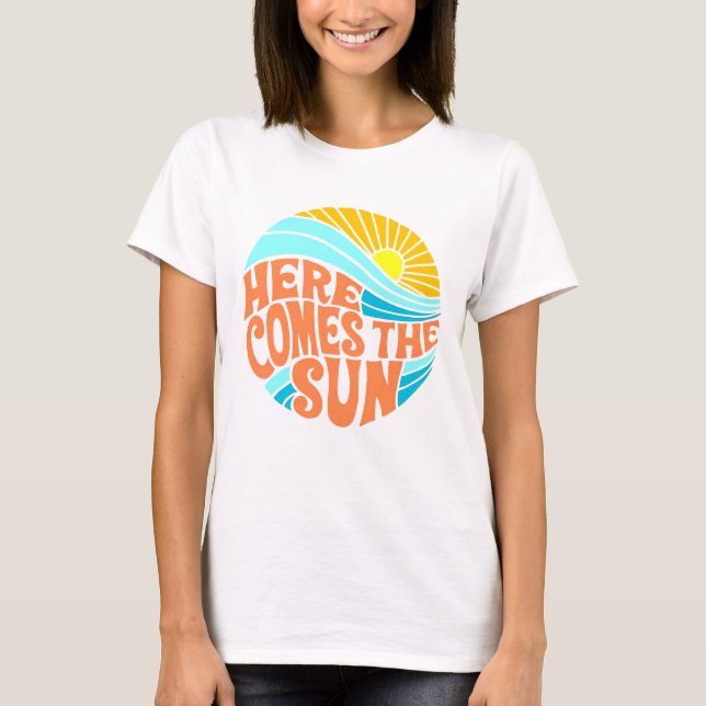 T-shirt Voici Le Tee Soleil, Style Rétro, Style Hippie (Devant)