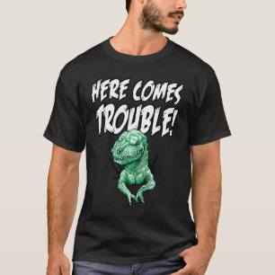 T-shirt Voici vient le dino ennuyeux pour un Dinosaur