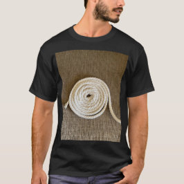 T - Shirt von gekochtem Seil — Weißer Baumwollrost
