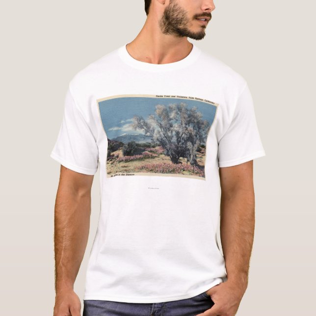 T-shirt Vue de Mt. San Gorgonio, arbres de fumée (Devant)