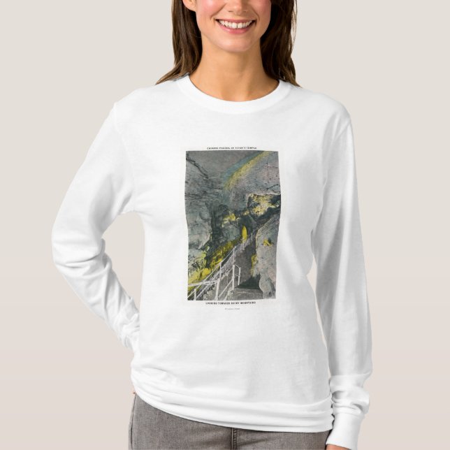 T-shirt Vue de pagoda chinoise dans le temple du titan (Devant)