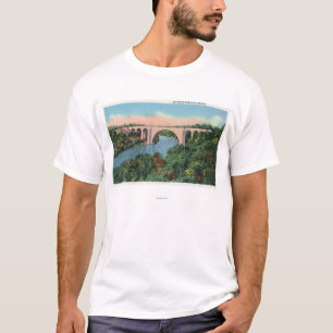 T-shirt Vue de pont en mémorial de vétérans