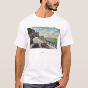 T-shirt Vue de vieilles voitures sur le mémorial Hwy de