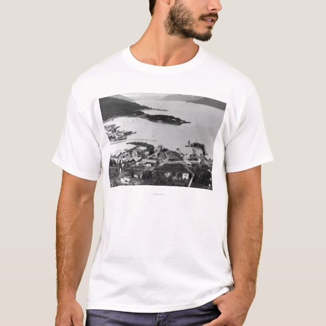 T-shirt Vue de ville de Wrangell, photographie de l'Alaska (Devant)