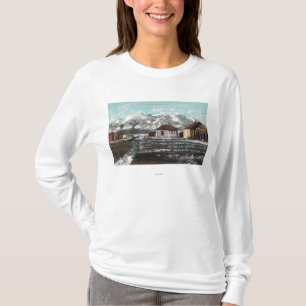 T-shirt Vue de ville et de montagne après une neige de
