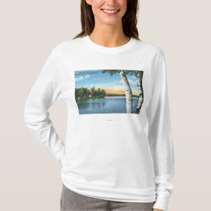 T-shirt Vue des au sol de camping d'état de crique de